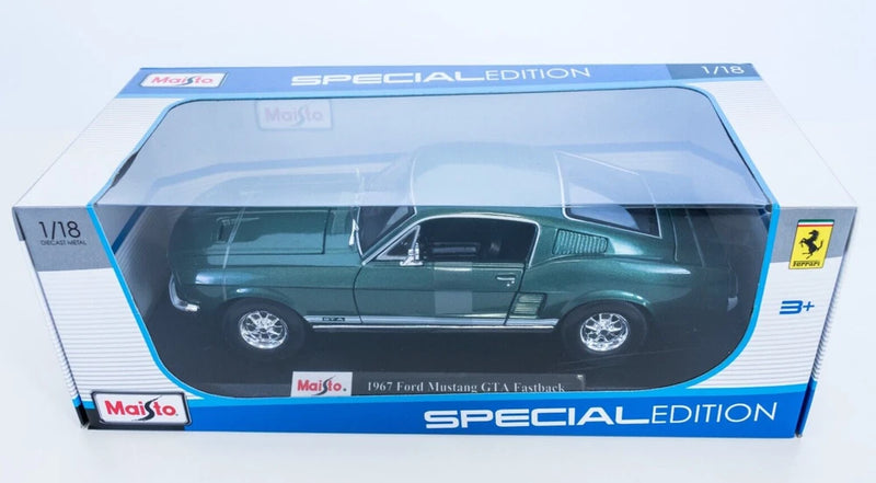 Maisto 1:18 Diecast Model - 1967 Ford Mustang GTA Fastback Green