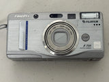 Fujifilm FinePix F700 Camera Digital 6MP Super CCD Compact Photo