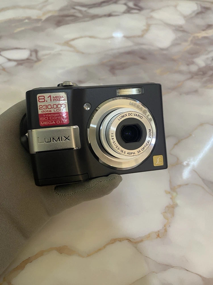 Panasonic Lumix DMC-LS80 Black Digital Camera 3X optical zoom 8.1 MP *WORKING*