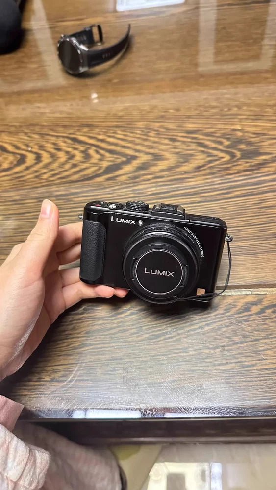 Panasonic LUMIX DMC-LX7 LX7 10.1 MP Digital Camera 3.8x Optical Zoom - 90% New