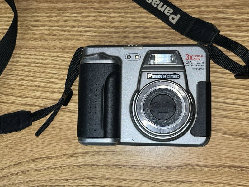 Panasonic Palmcam Super Disk PV-SD4090  Digital Camera