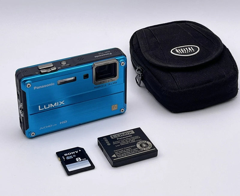 Panasonic Lumix DMC-TS2 14MP Waterproof Digital Camera Blue Excellent Condition