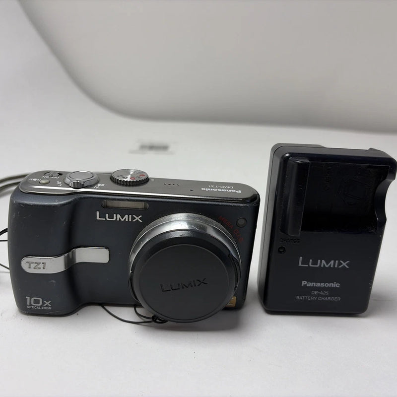Panasonic Lumix DMC-TZ1 Digital Camera 5.0 MP 10 x Zoom & Charger