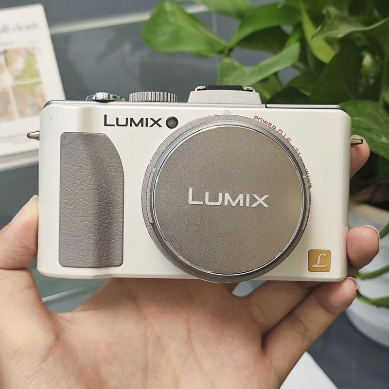 Panasonic LX5 Compact Camera with Leica Lens & RAW Support - Excellent Condition