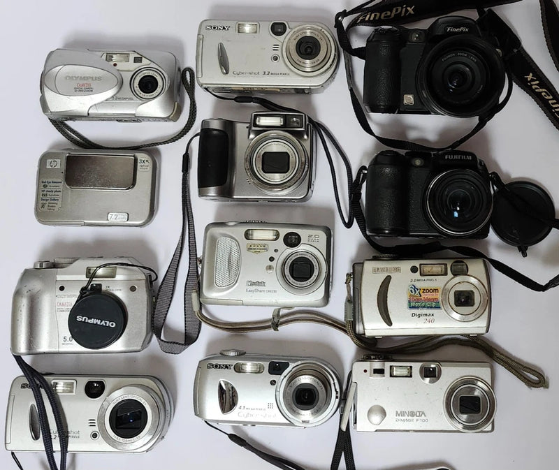 Sony, Fujifilm, Kodak, Olympus Digital Cameras For Repair Lot of 12 Bundle