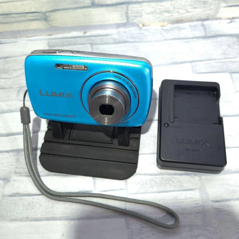 Panasonic LUMIX S DMC-S1 Compact Camera - Tested Working - Blue