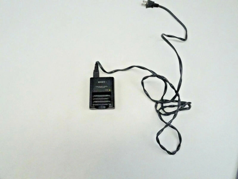 Sony Battery Charger AA or AAA Ni-MH Batteries Model BC-CS2A AC Battery