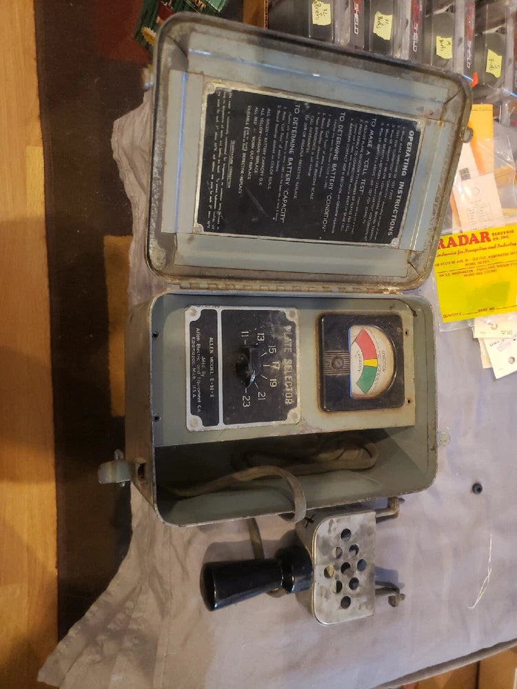 VINTAGE ANTIQUE ALLEN  E-51-X BATTERY TESTER QM MODEL 3-41 Battery