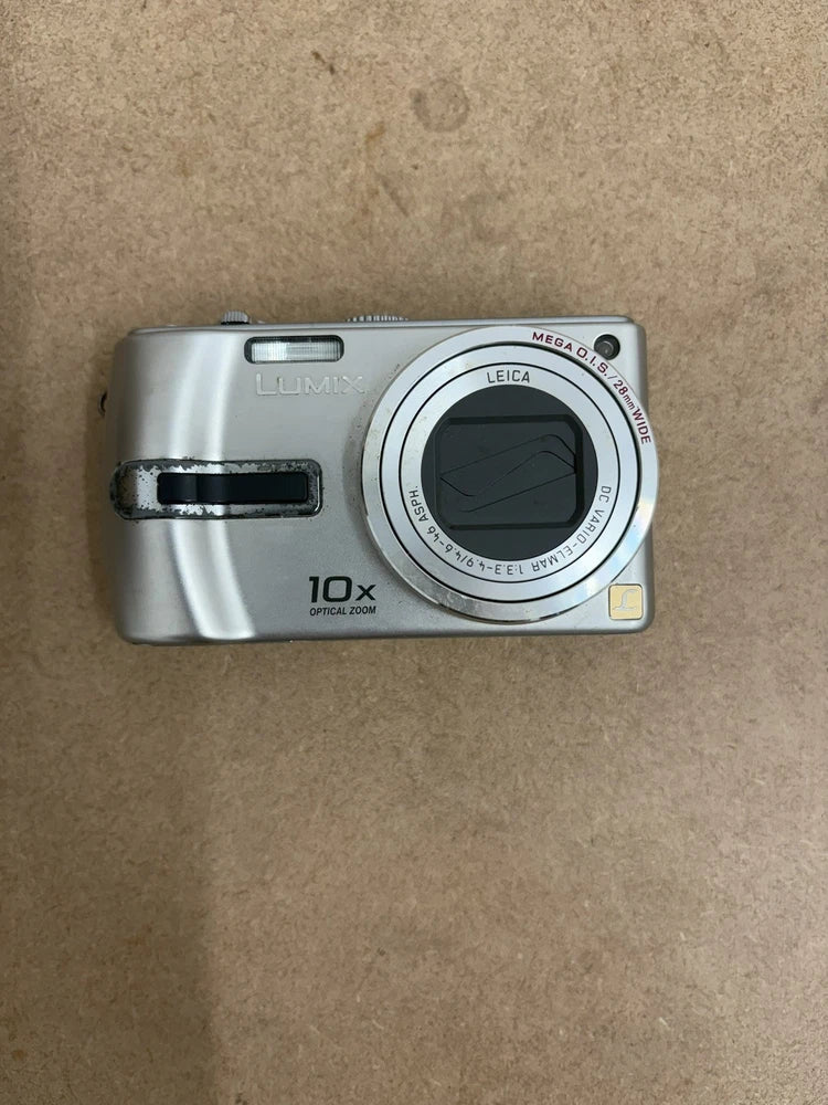Panasonic Lumix DMC-TZ3 7.2MP 10x Zoom in Silve Digital Camera Unit Only Working