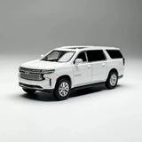MASDI 1:64 Suburban White Diecast Model Car