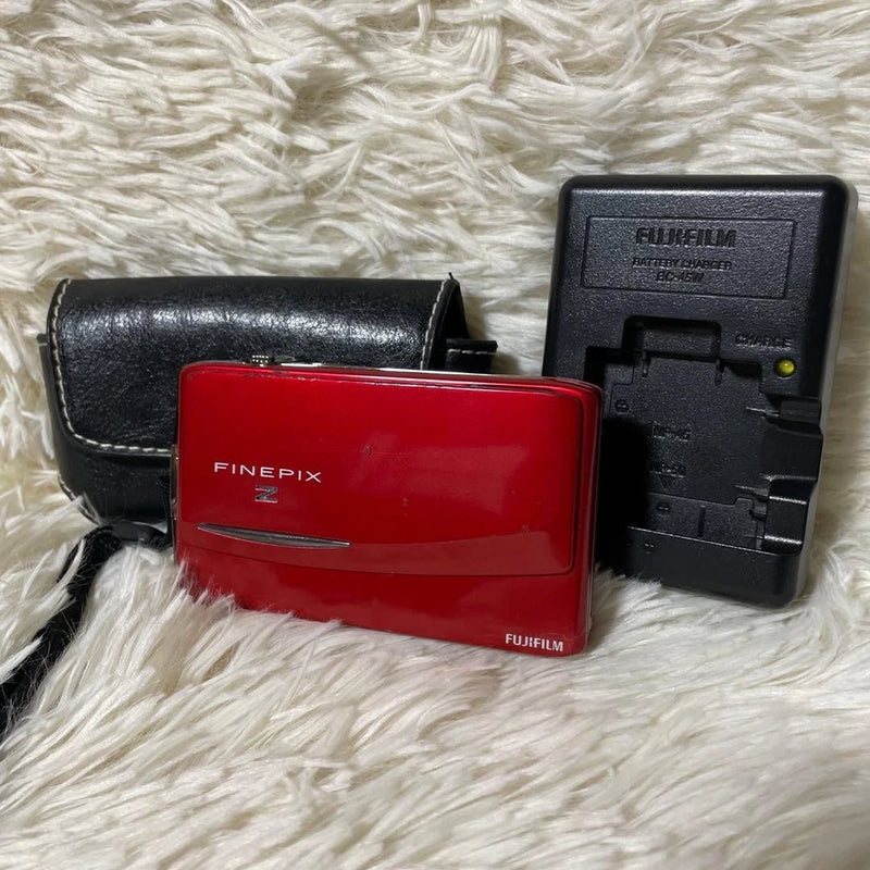FUJIFILM FinePix Z950EXR Red Compact Digital Camera Tested Condition