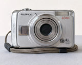 Fujifilm FinePix A820 8.3MP Digital Camera Tested Works w/ 2 AA Batteri