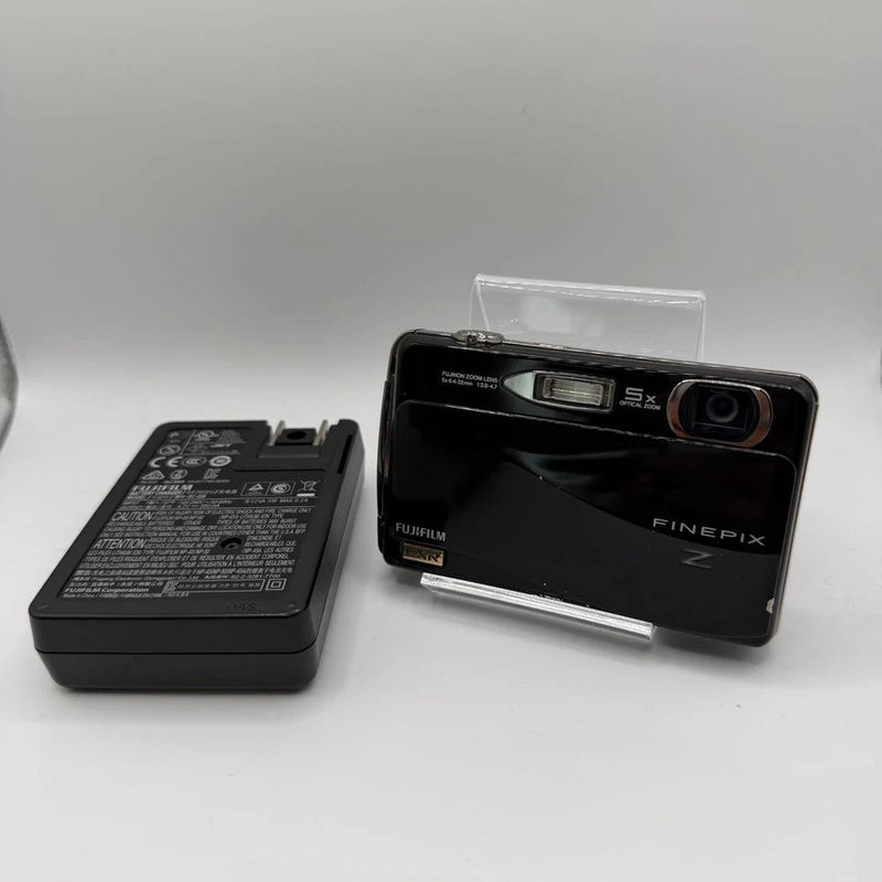 Fujifilm Finepix Z700EXR Digital Camera 12 MP 5x Black Tested w Battery Etc. #70
