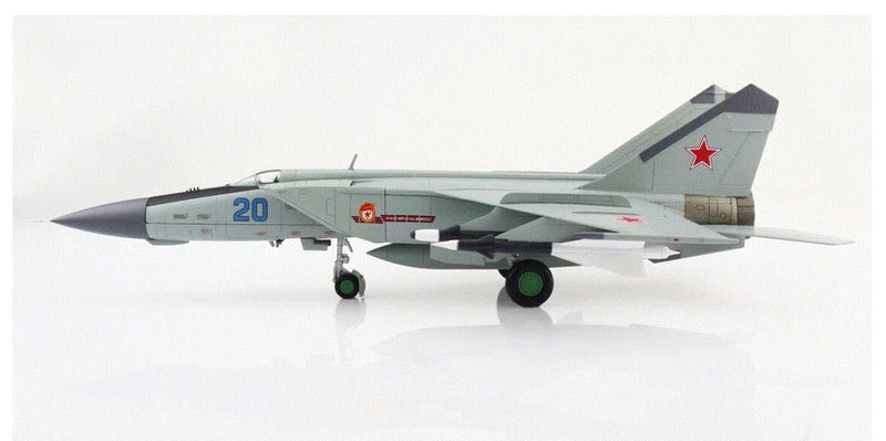 MIG-25PDS 1/72 fighter jet model with blue stripe and red star tail, side view