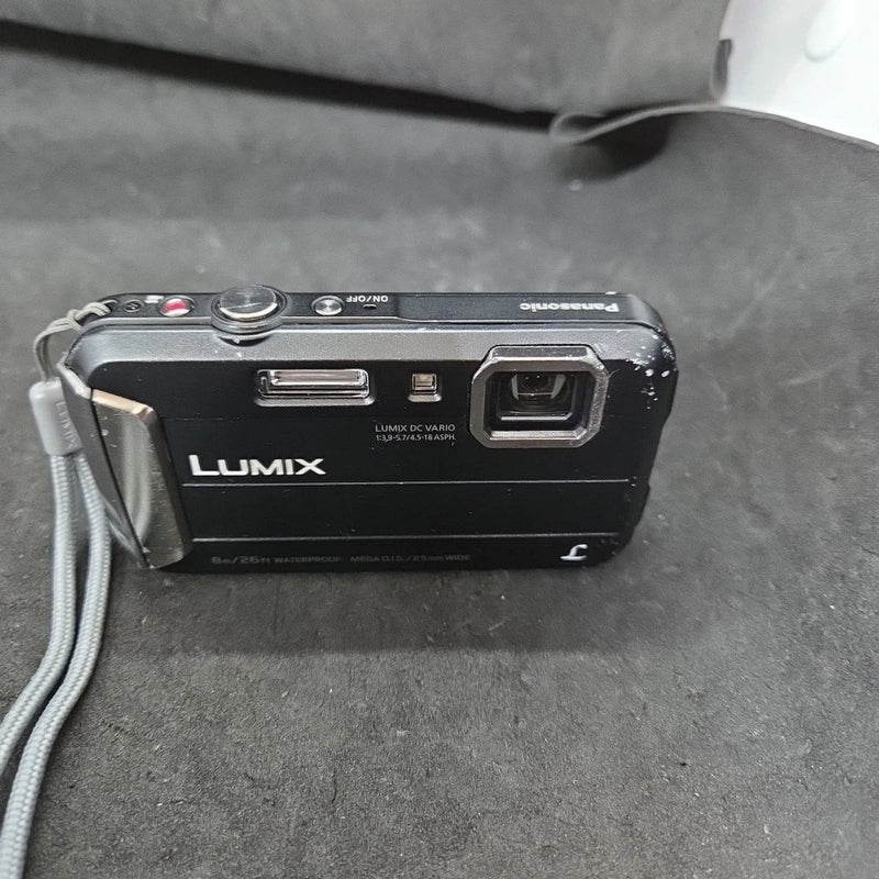 Panasonic LUMIX DMC-TS30 16.1MP Waterproof Digital Camera Black Working #3