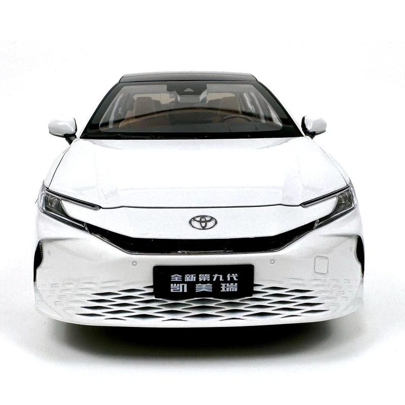 1/18 Scale Toyota 9th Generation Camry White Collectibles Gift Car Toy Paudi