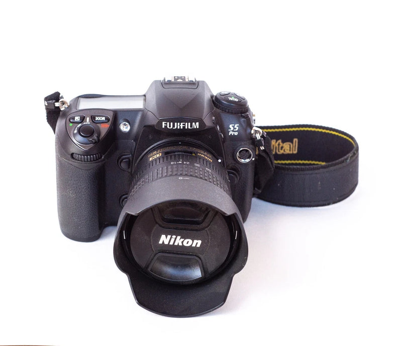 FUJIFILM S5 PRO DIGITAL SLR CAMERA plus AFS- Nikkor 18-70mm 3.5-4.5 G lens