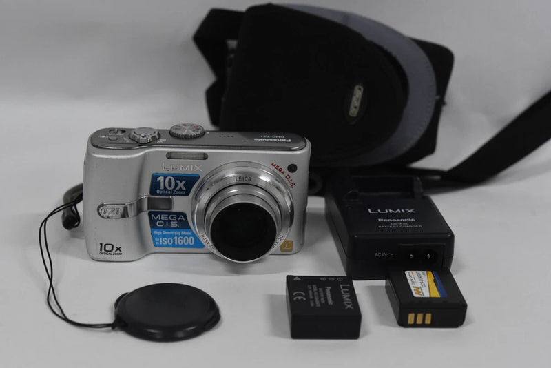 PANASONIC Lumix DMC-TZ1 5MP Compact Digital Camera - 10x Optical - 2.5" Screen