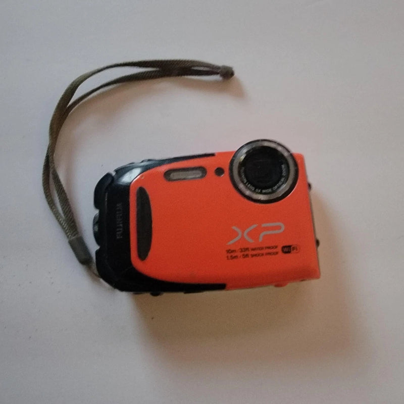 Fujifilm FinePix XP70 Underwater Camera 16MP Orange 5X Zoom WiFi Waterproof