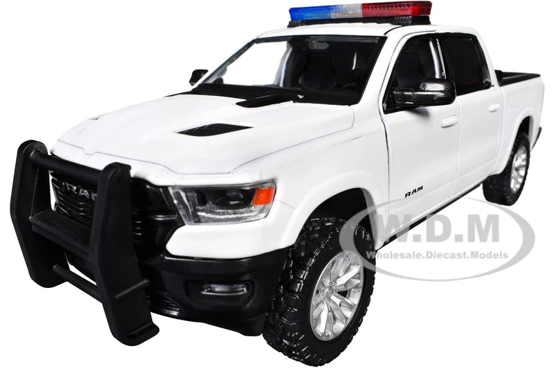 2019 RAM 1500 LARAMIE WHITE LIGHTS & SOUNDS 1/27 DIECAST MODEL BY MOTORMAX 79544