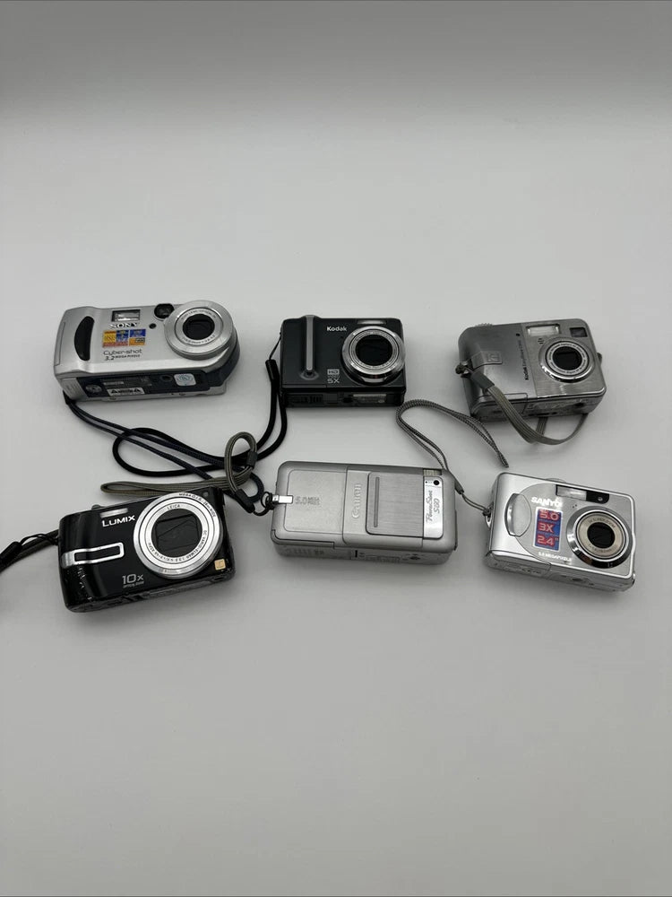 Lot of  Cameras, Kodak, Canon, Sony, LUMIX, Sanyo For PARTS