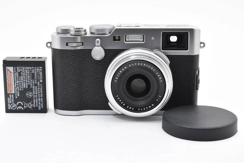 FUJIFILM X100F Silver Working