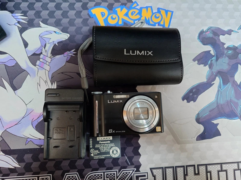 Panasonic LUMIX DMC-ZR1  Case Charger Battery DIRTY LENSE POWERS ON READ
