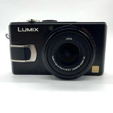 Panasonic LUMIX DMC-LX2 with Leica lens.