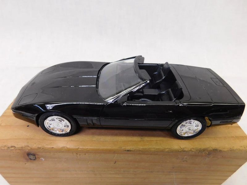 NEW AMT 1/25 SCALE   1989 CORVETTE CONVERTIBLE BLACK  PROMO MODEL ERTL