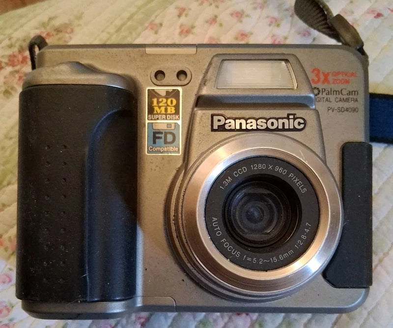 Panasonic PalmCam Digital Camera PV-SD4090 (No Battery)