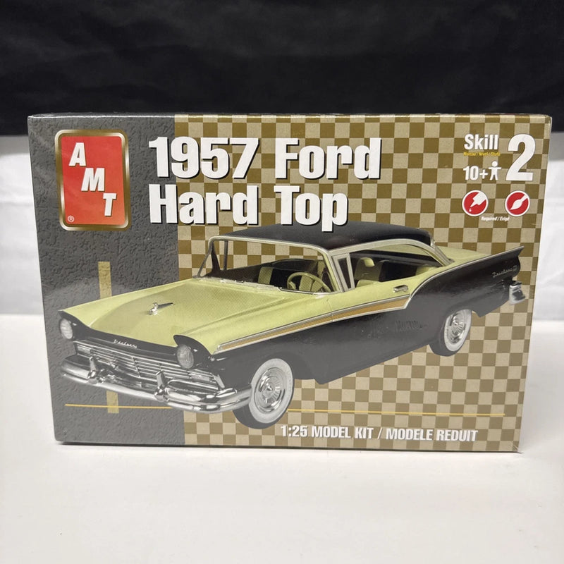 AMT  1957 Ford Hard Top Model Car Kit #31838 Factory Sealed  2005