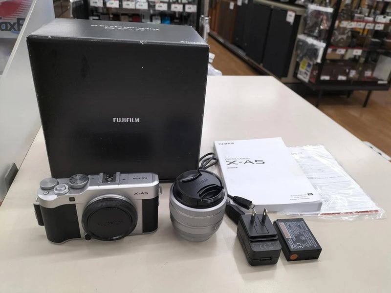 Fujifilm X-A5 Mirrorless Camera Kit 15-45mm OIS PZ Lens 24.2MP Used