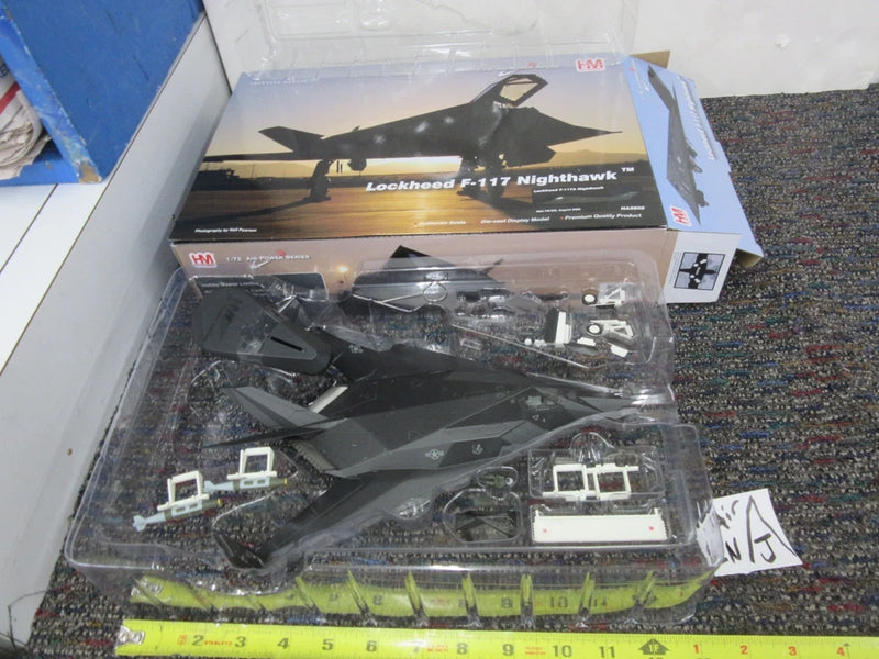 Lockheed F-117 HobbyMaster HM diecast military airplane HA5808 Nighthawk 1:72