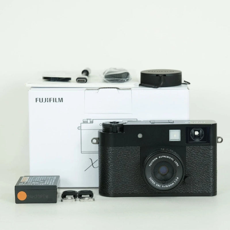 Fujifilm X-HF1 Camera Black Compact 6,200 Shutter Count, Analog-Style Features