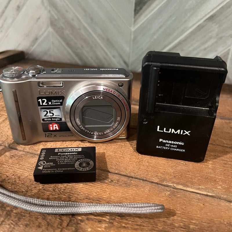 Panasonic Lumix DMC-ZS1 Digital Camera 12x Wide Angle MEGA Opti Image Charger