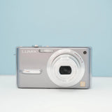 Panasonic LUMIX DMC-FX9 Compact Digital Camera Full Set with Smartphone Adapter