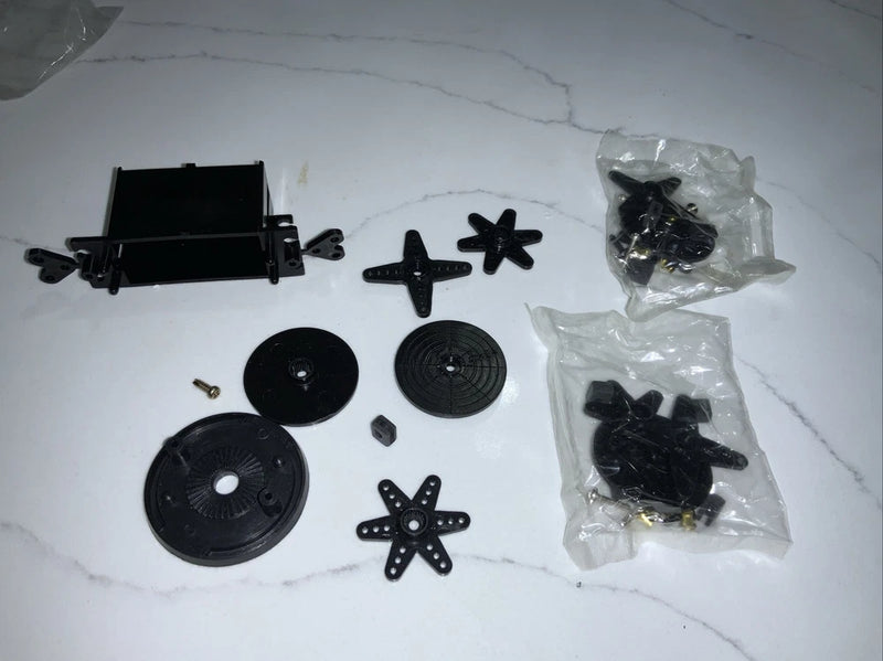 LOT OF PARTS: FOR R/C CAR / PLANE/ BOAT - SERVO / RADIO CONTROL - VINTAGE NEW