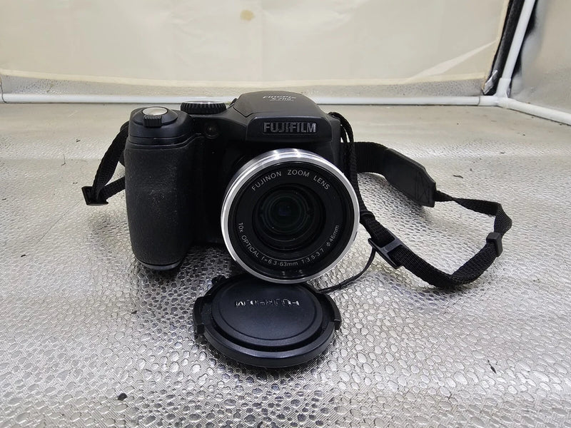 Tested & Working Fujifilm FinePix S700 7.1 MP Digital Camera