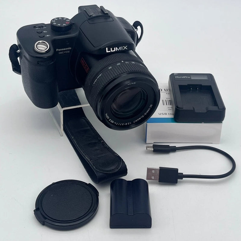 Panasonic Lumix FZ30 Bridge Camera ¨C Leica Lens ¨C Battery & Charger ¨C Tested