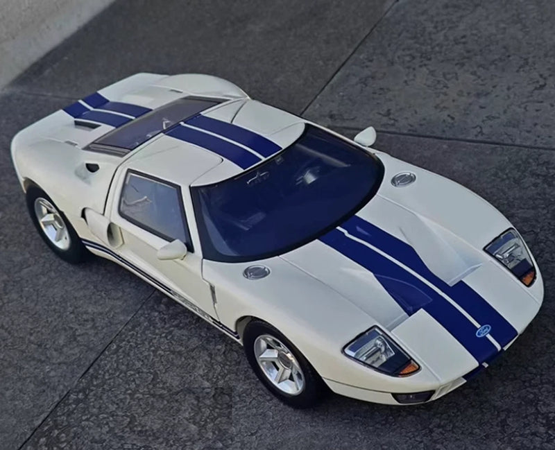AU Motormax 1/12 Scale Model Car Ford GT WHITE with Blue Stripes AU Deliver $225