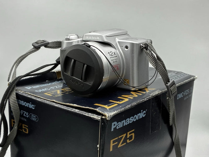 Boxed Panasonic Lumix DMC-FZ5 - Silver | 12x Leica Zoom | CCD Sensor - Tested