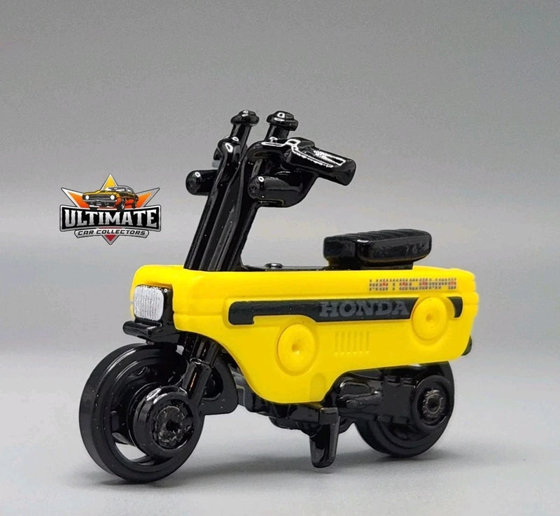 Honda Motocompo Collectible 1/64 Scale Diecast Model Collector Motorcycle