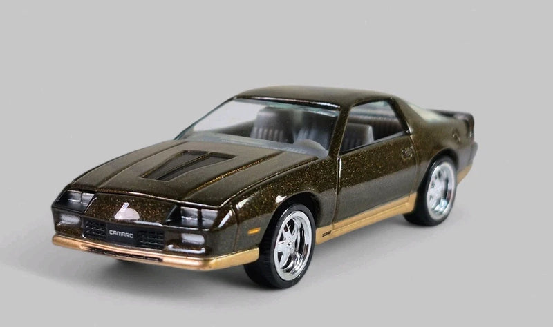 1984 CHEVY CAMARO Z28 Diorama Collectible DieCast Model 1:64 Army Green LOOSE