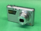 Panasonic DMC-FH8 LUMIX Compact Digital Camera Digicam - POWERS ON - UNTESTED
