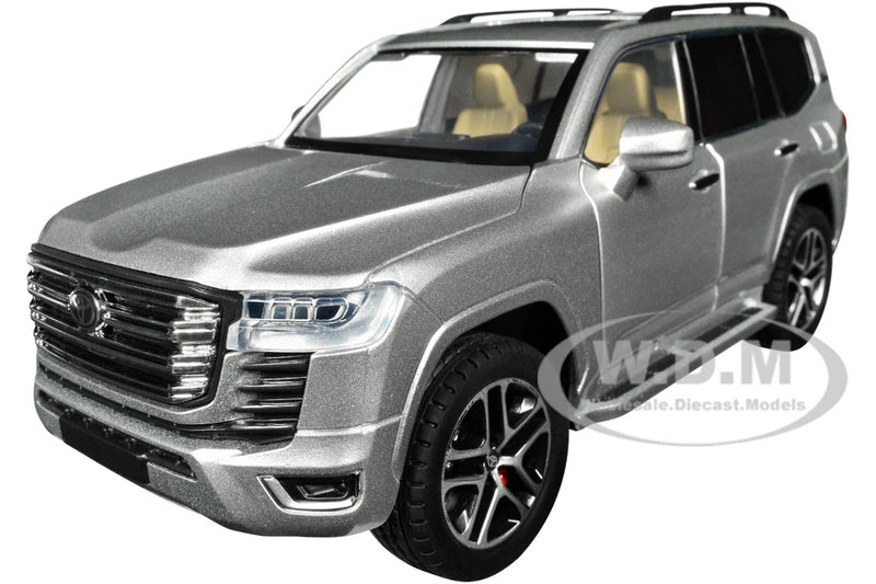 TOYOTA LAND CRUISER SILVER 1/24 DIECAST MODEL CAR H08222