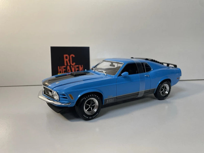 Maisto 1970 Ford Mustang Mach 1 - 1/18 Scale Diecast Model American Muscle Car.