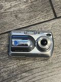 *READ* FujiFilm FinePix A330 Compact Digital Camera - Silver Retro