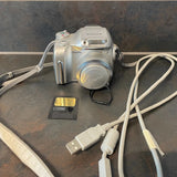 Fujifilm Finepix 2800 Zoom 2.0MP  Digital Camera, Memory Card & Cable - Working