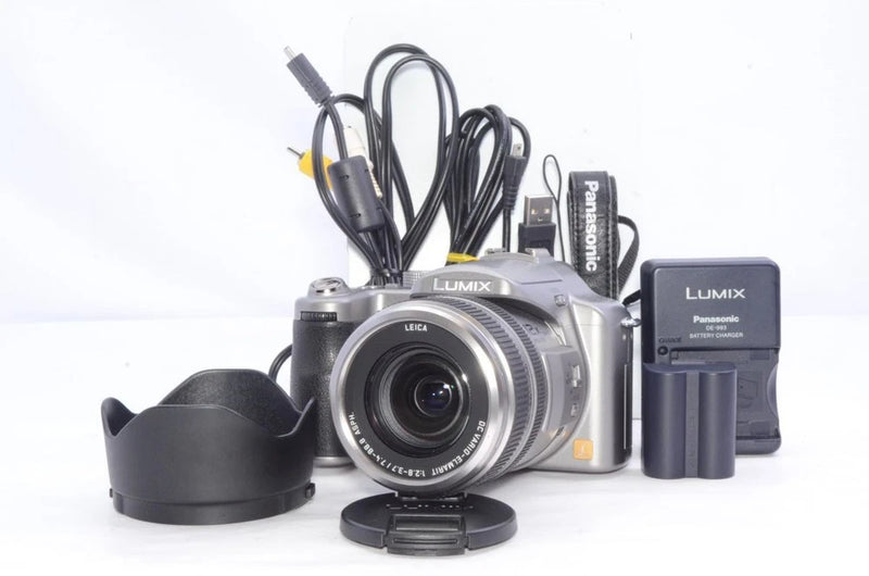 Panasonic LUMIX FZ50 Digital Camera, Titanium Siler, DMC-FZ50-S #2604056AZ