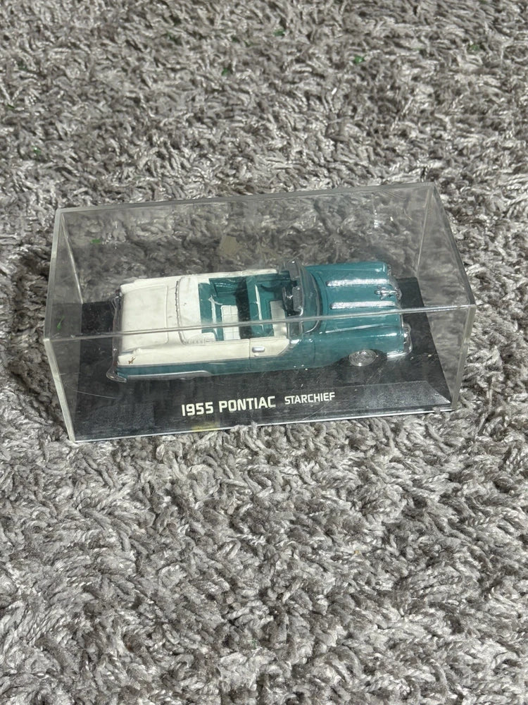 1955 Pontiac Star Chief Diecast Model Car NewRay 1:43 Display